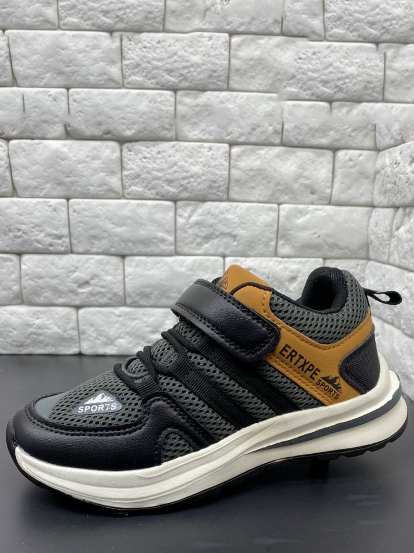 Кроссовки JONG GOLF модель CN11500-30 Фото