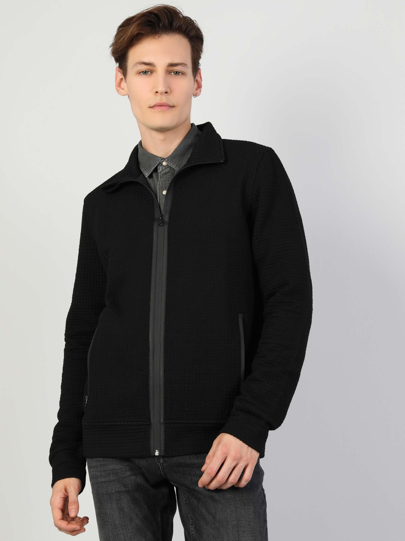 Куртки и дубленки Colin’s модель CL1047195_Q1.V1_BLK Фото