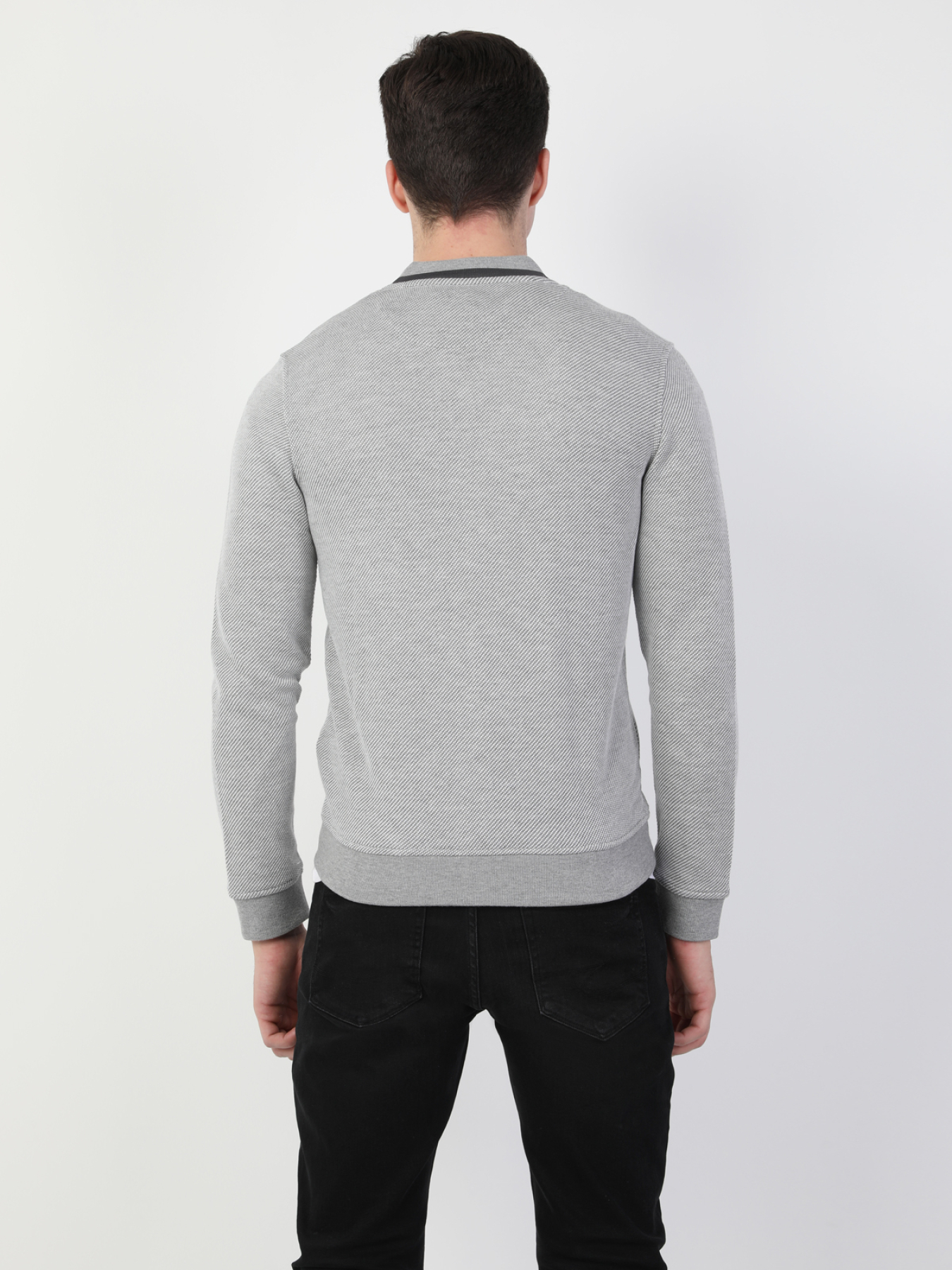 Худи и свитшоты Colin’s модель CL1047194_Q1.V1_MGA Худи и свитшоты Colin’s модель CL1047194_Q1.V1_MGA Фото