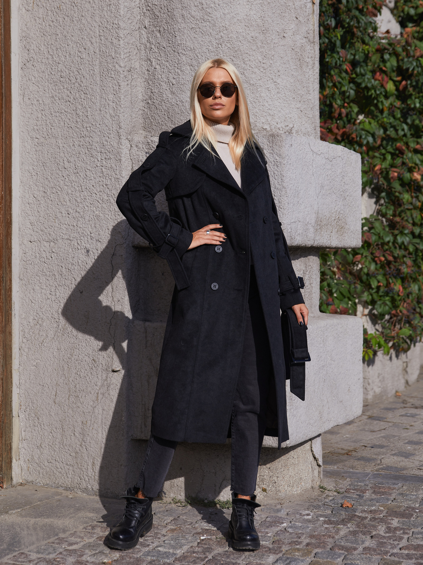 Пальто MilaNova модель Пальто ПВ-93 черный Фото