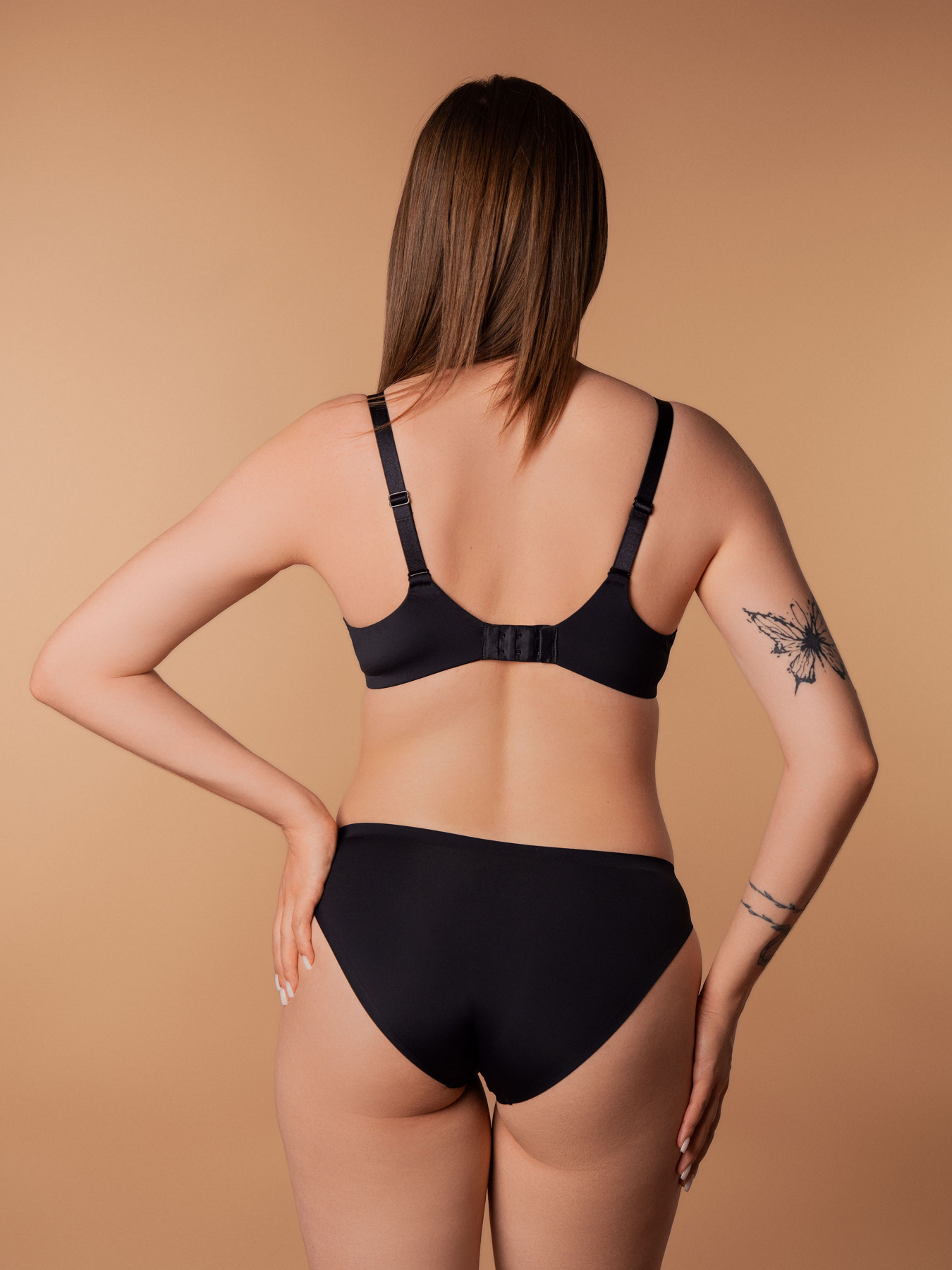 Бюстгальтер Brabrabra модель SLZ24201422_Black Фото