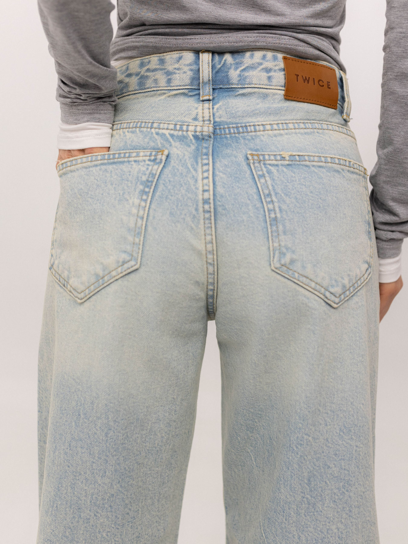 Прямые джинсы Twice модель 2501105430580 Фото