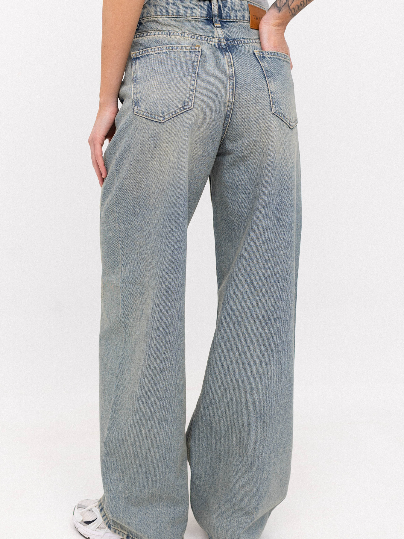 Широкі джинси Twice модель 24081054705 Фото