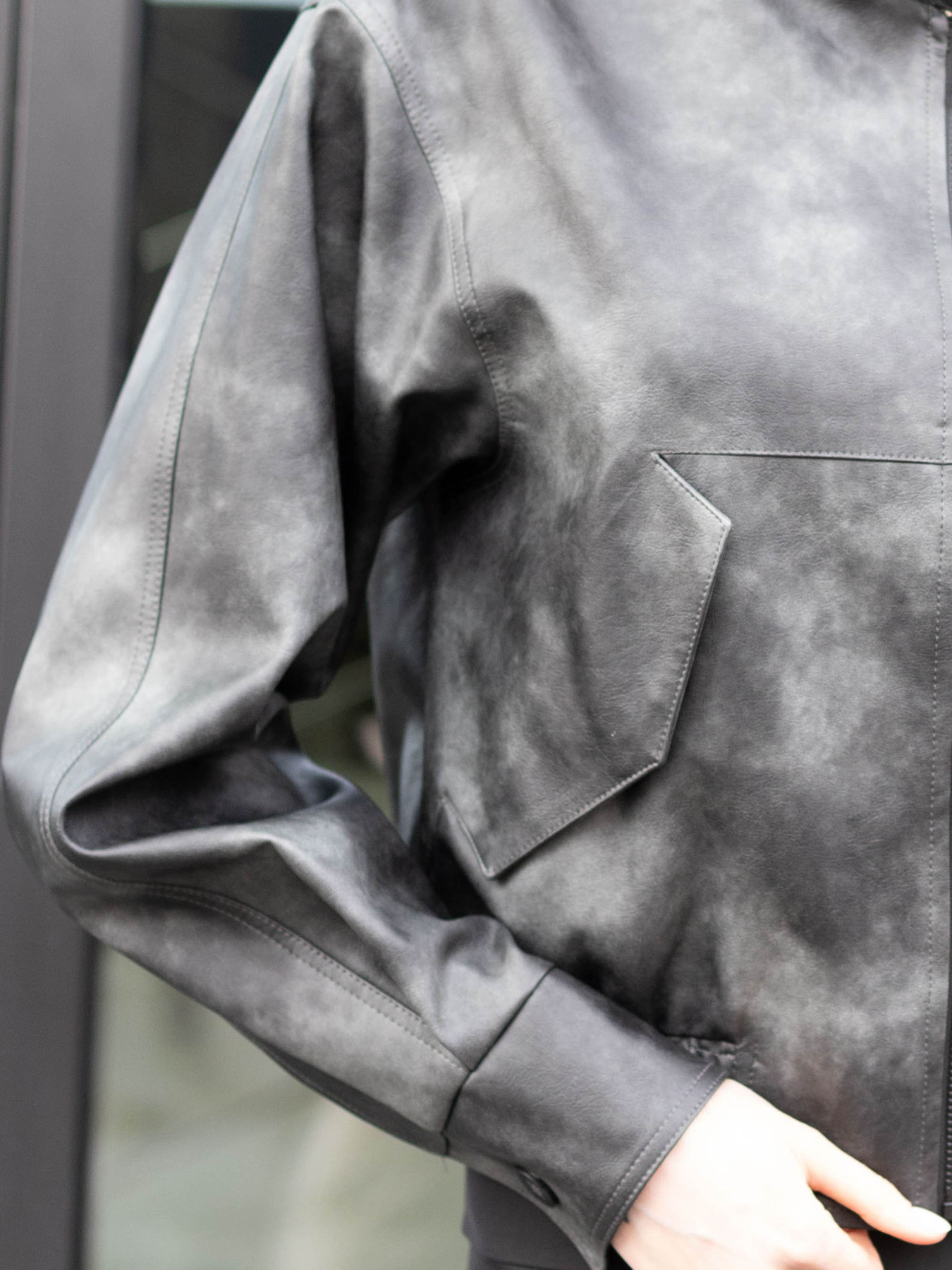 Куртка кожаная Jadone Fashion модель Kurtka_Vynd_hrafyt Фото