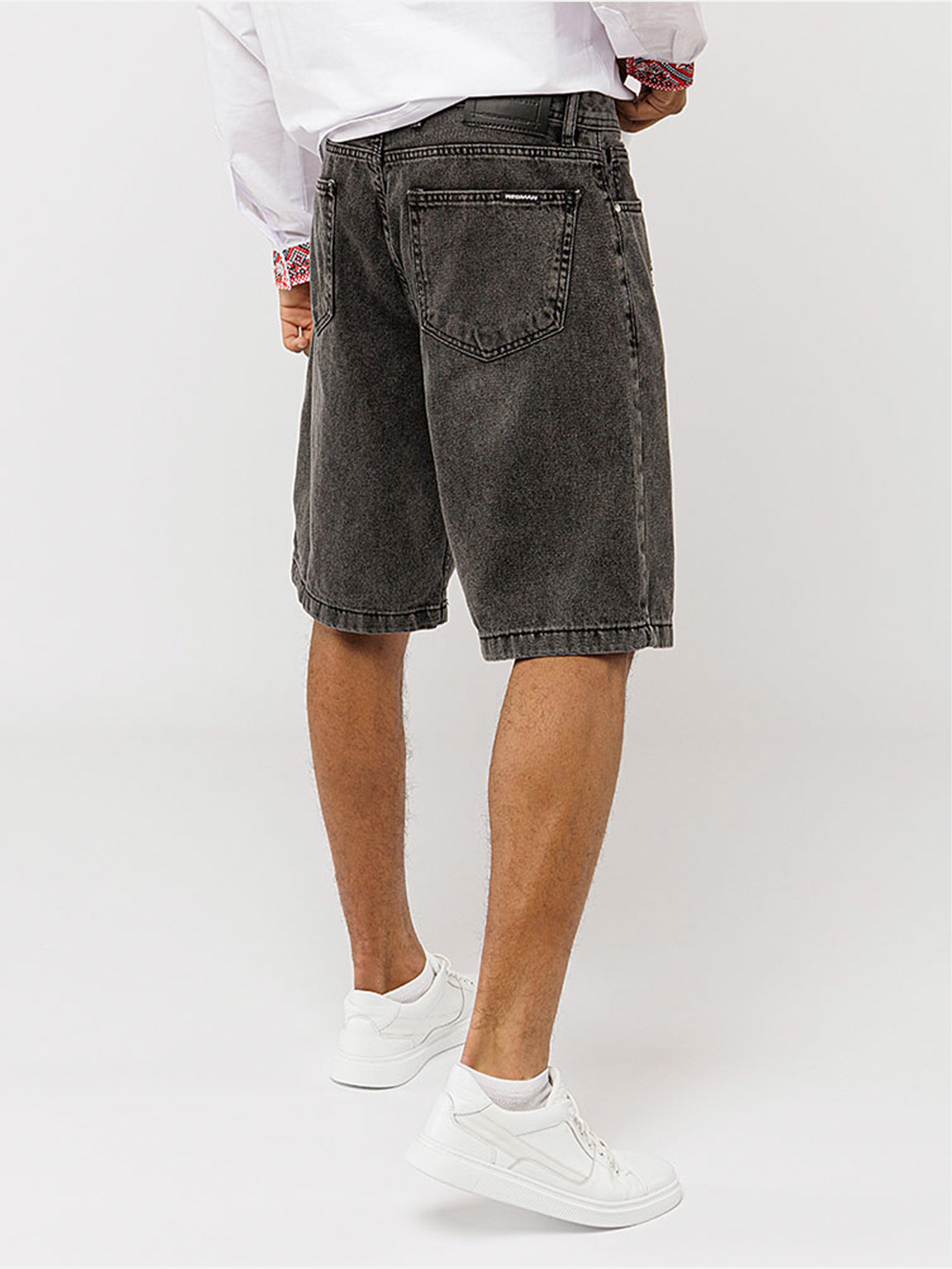 Джинсовые шорты YUKI модель ЦБ-00220351 Джинсовые шорты YUKI модель ЦБ-00220351 Фото