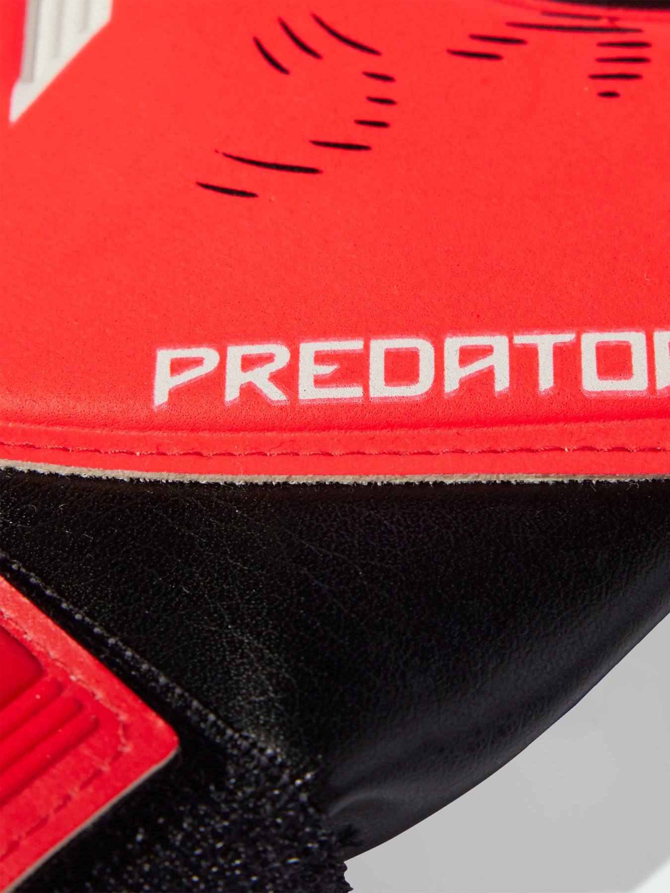 Перчатки для спорта Adidas модель JH3811 Фото