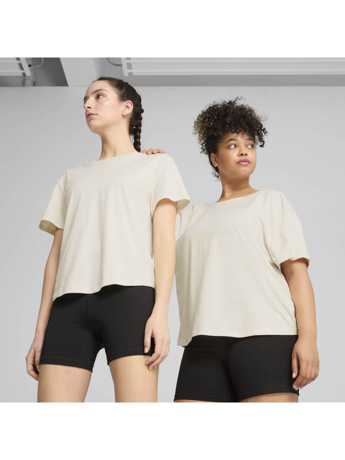 Футболка спортивна PUMA Move Cloudspun Loose Fit Tee модель 526696 Фото