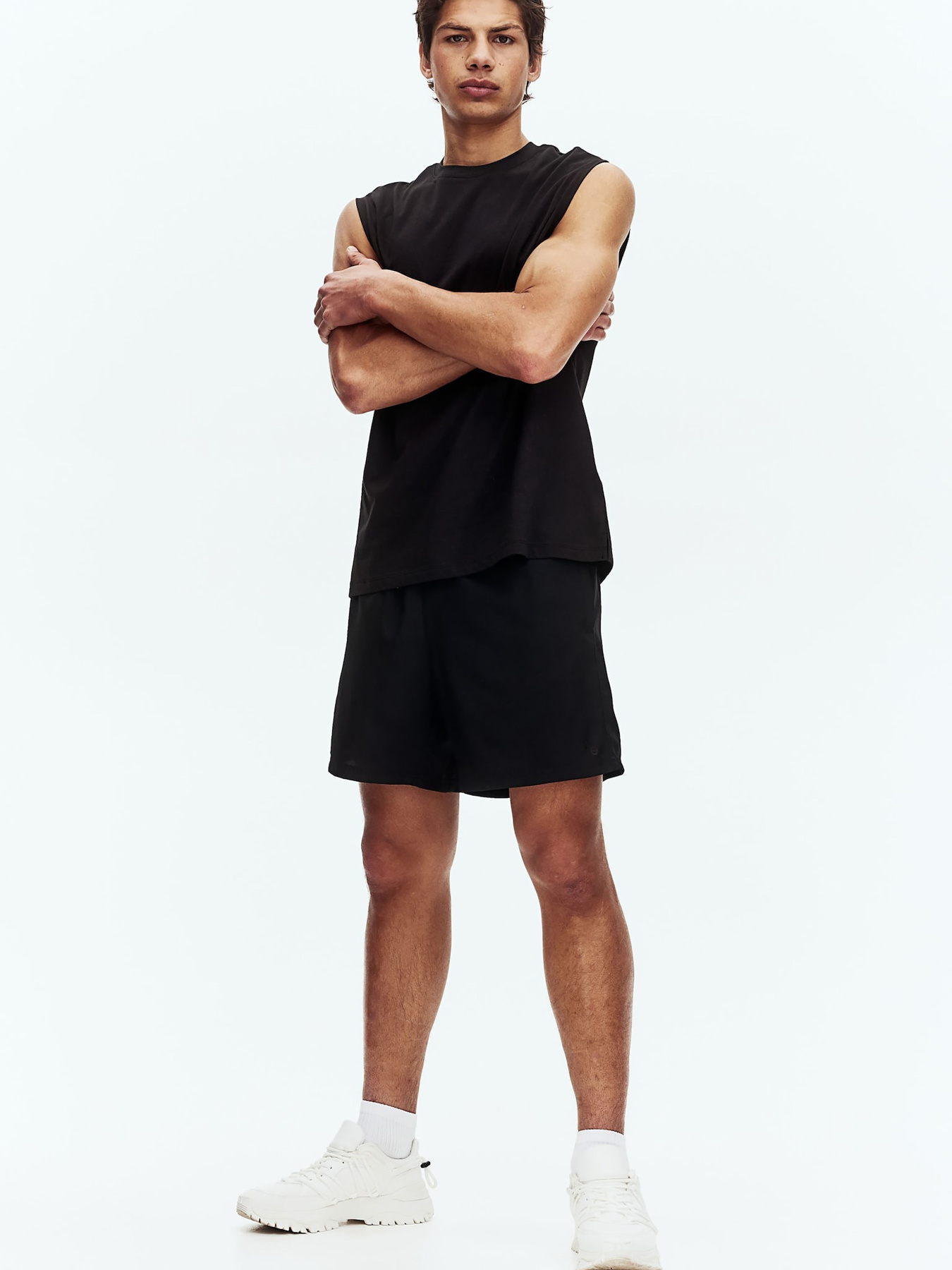 Шорты спортивные H&M модель 75386 Фото