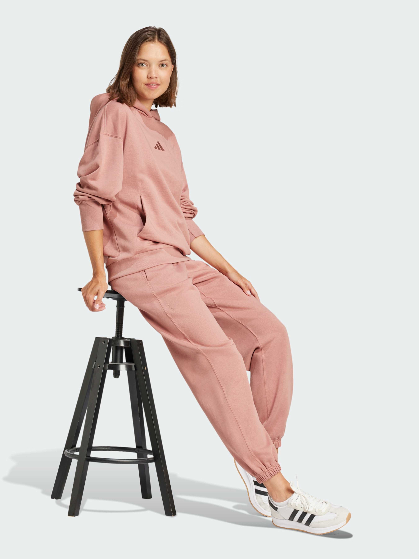 Джогери Adidas модель JD4721 Джогери Adidas модель JD4721 Фото