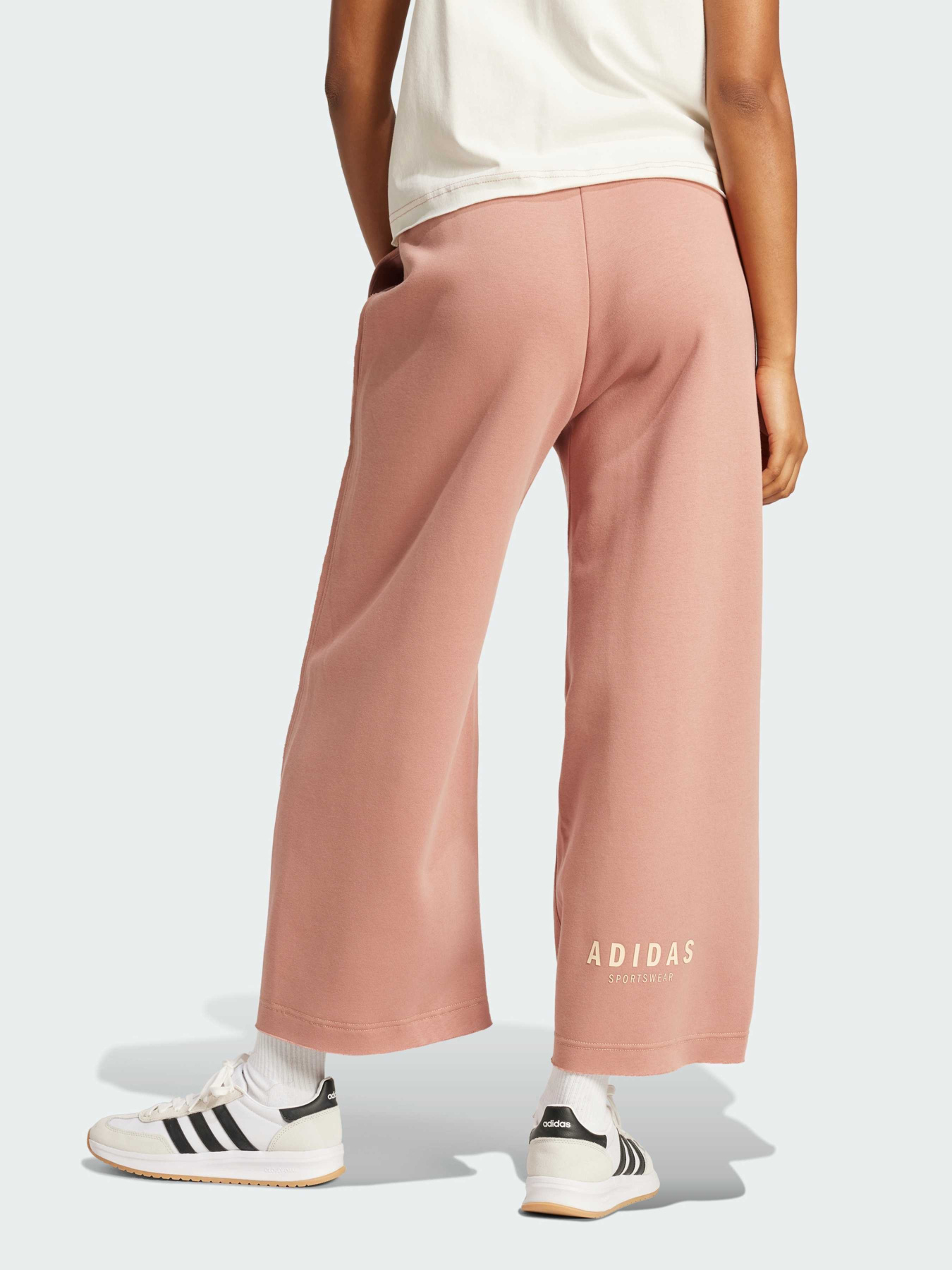 Повсякденні штани Adidas модель JJ4531 Фото