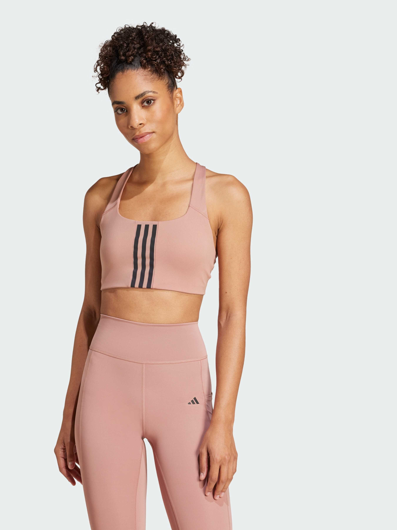 Спортивный топ Adidas 3 Stripes модель JI7989 Спортивный топ Adidas 3 Stripes модель JI7989 Фото