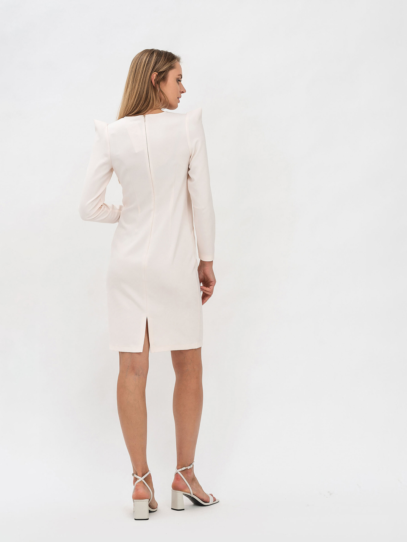 Сукні Lesia модель MilkArtisWMNSDRSSLS Фото