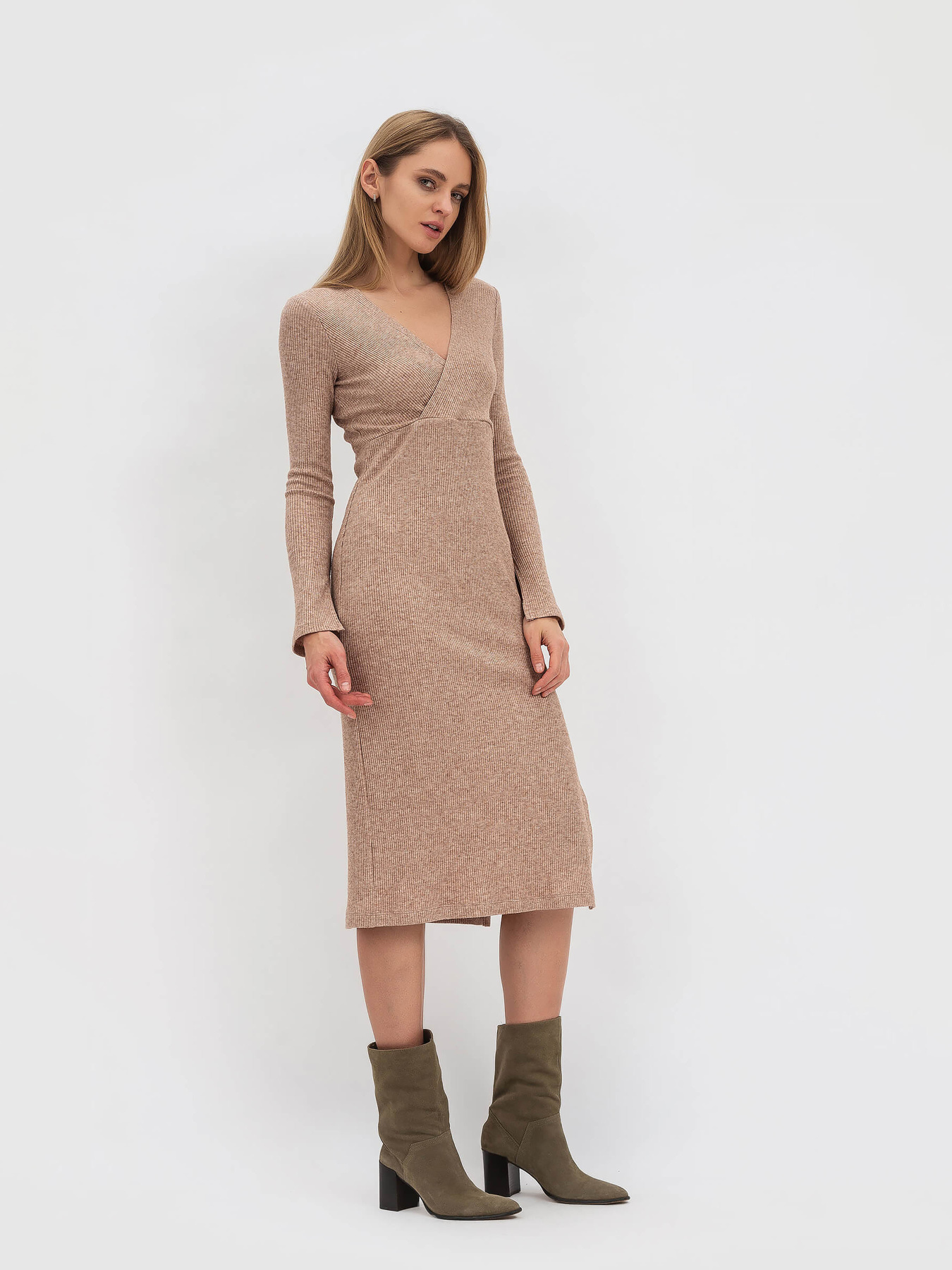 Сукні Lesia модель BeigeIdofeyaWMNSDRSSLS Сукні Lesia модель BeigeIdofeyaWMNSDRSSLS Фото