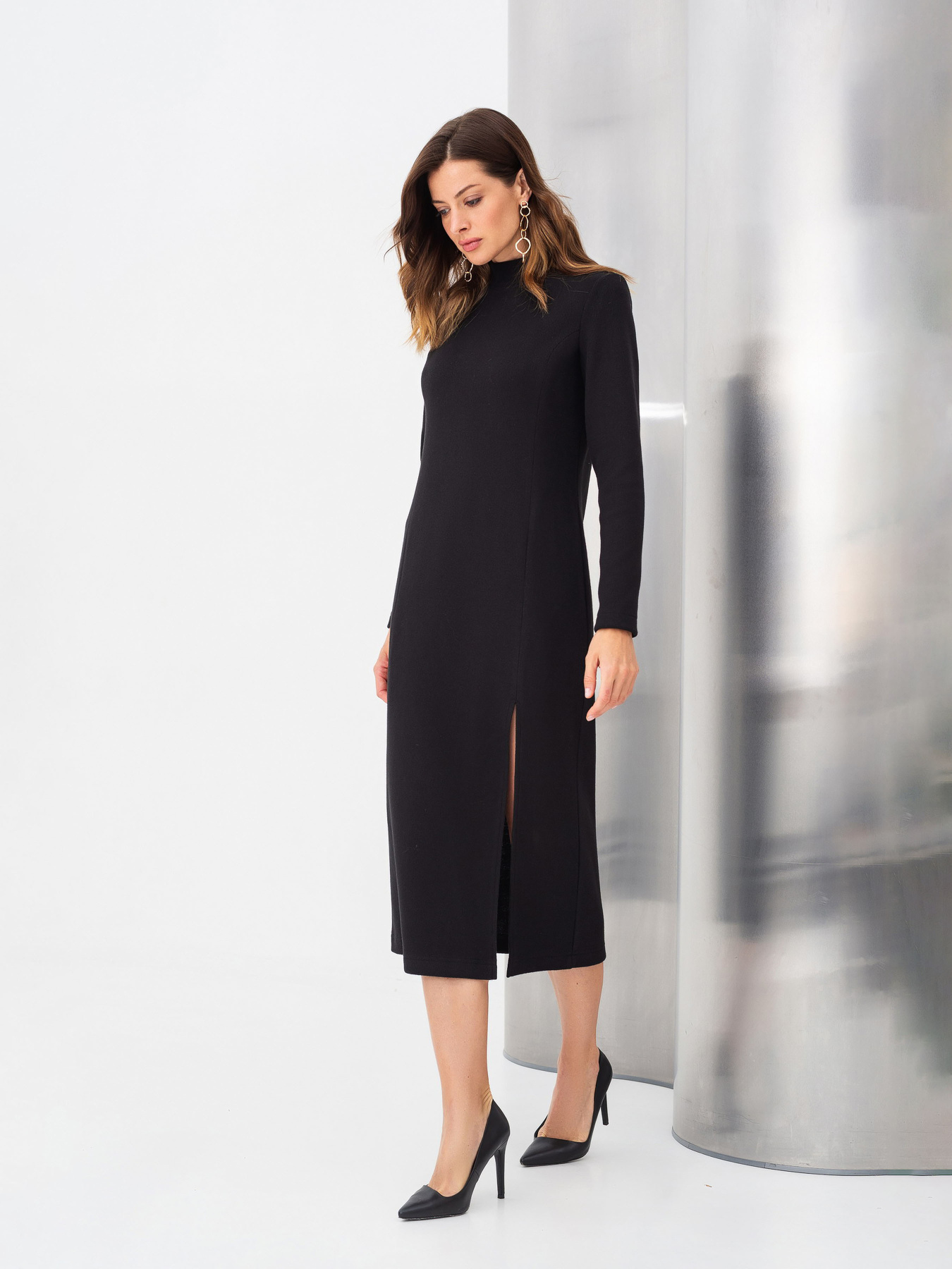 Сукні Lesia модель Zirel01BlackWMNSDRSSLS Фото