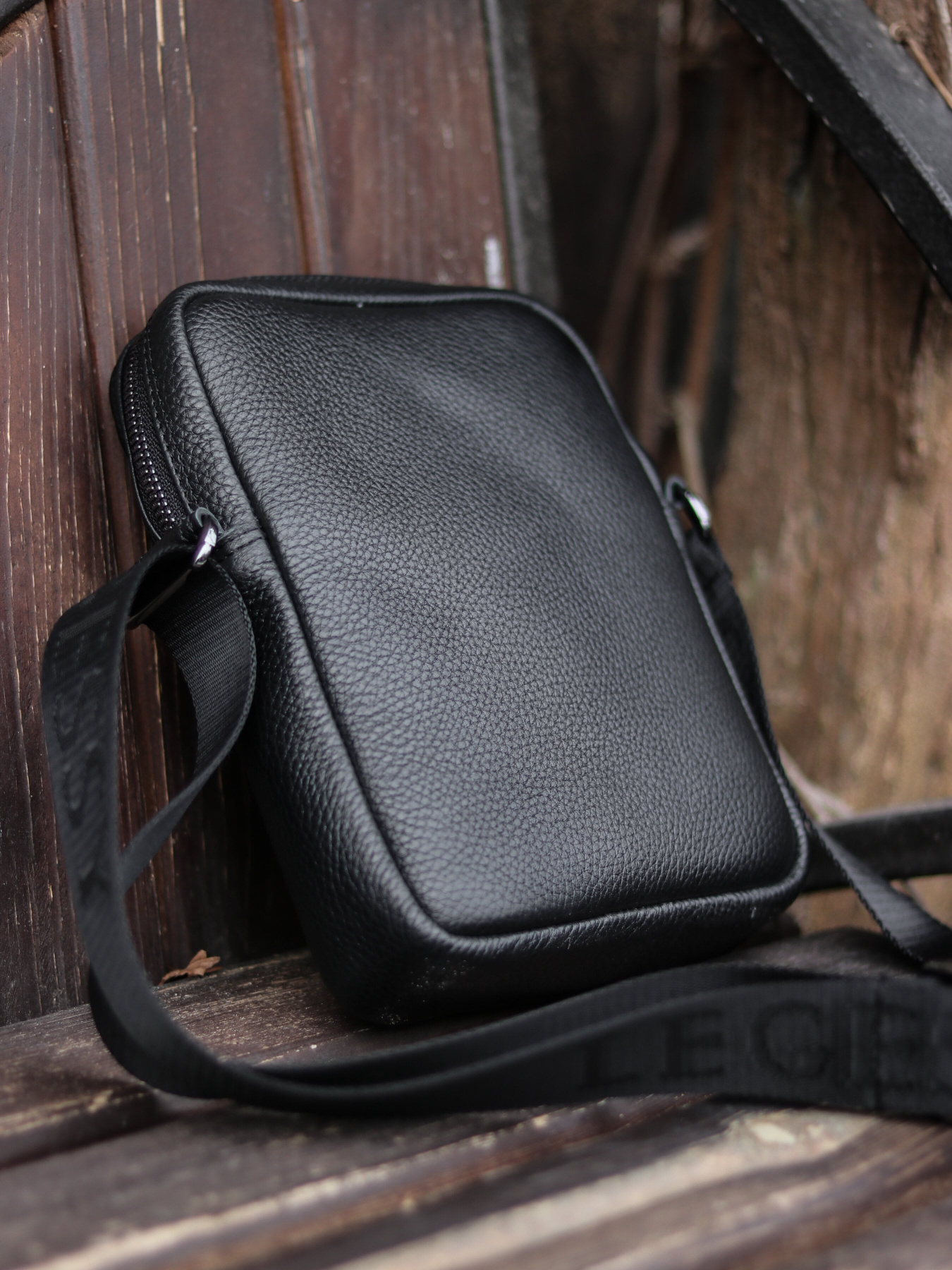 Мессенджер Legessy модель F_006 Фото