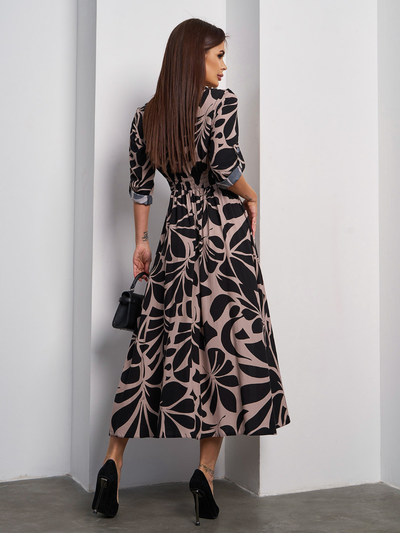 Сукня міді ISSA Plus модель SA-597_черный_бежевый Фото