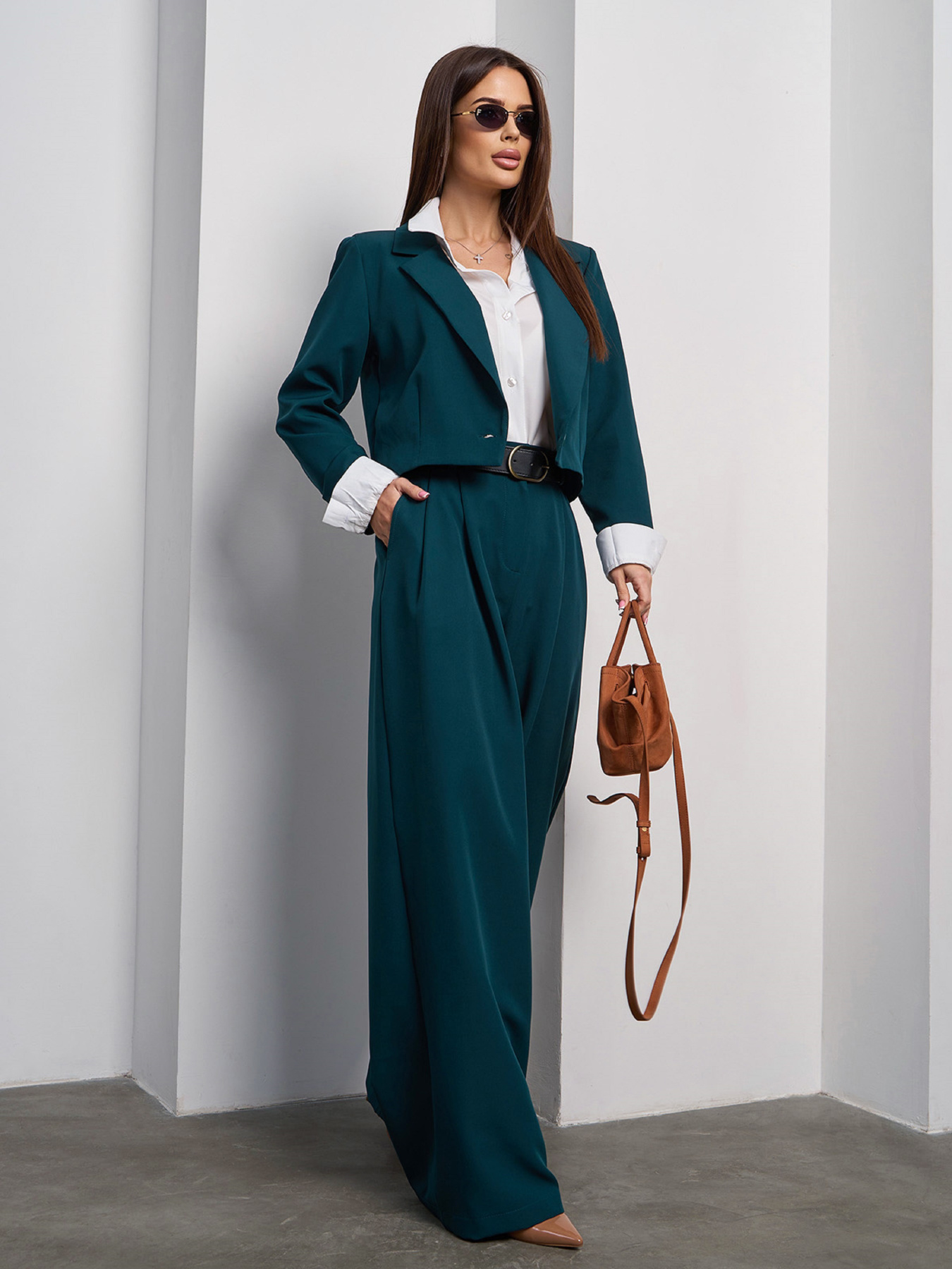 Деловой костюм ISSA Plus модель 14843_темно_зеленый Фото