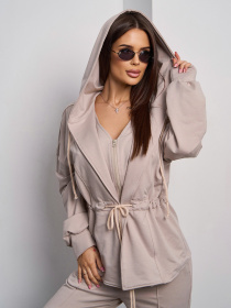 Повседневный костюм ISSA Plus модель 15049_светло_бежевый Повседневный костюм ISSA Plus модель 15049_светло_бежевый Фото