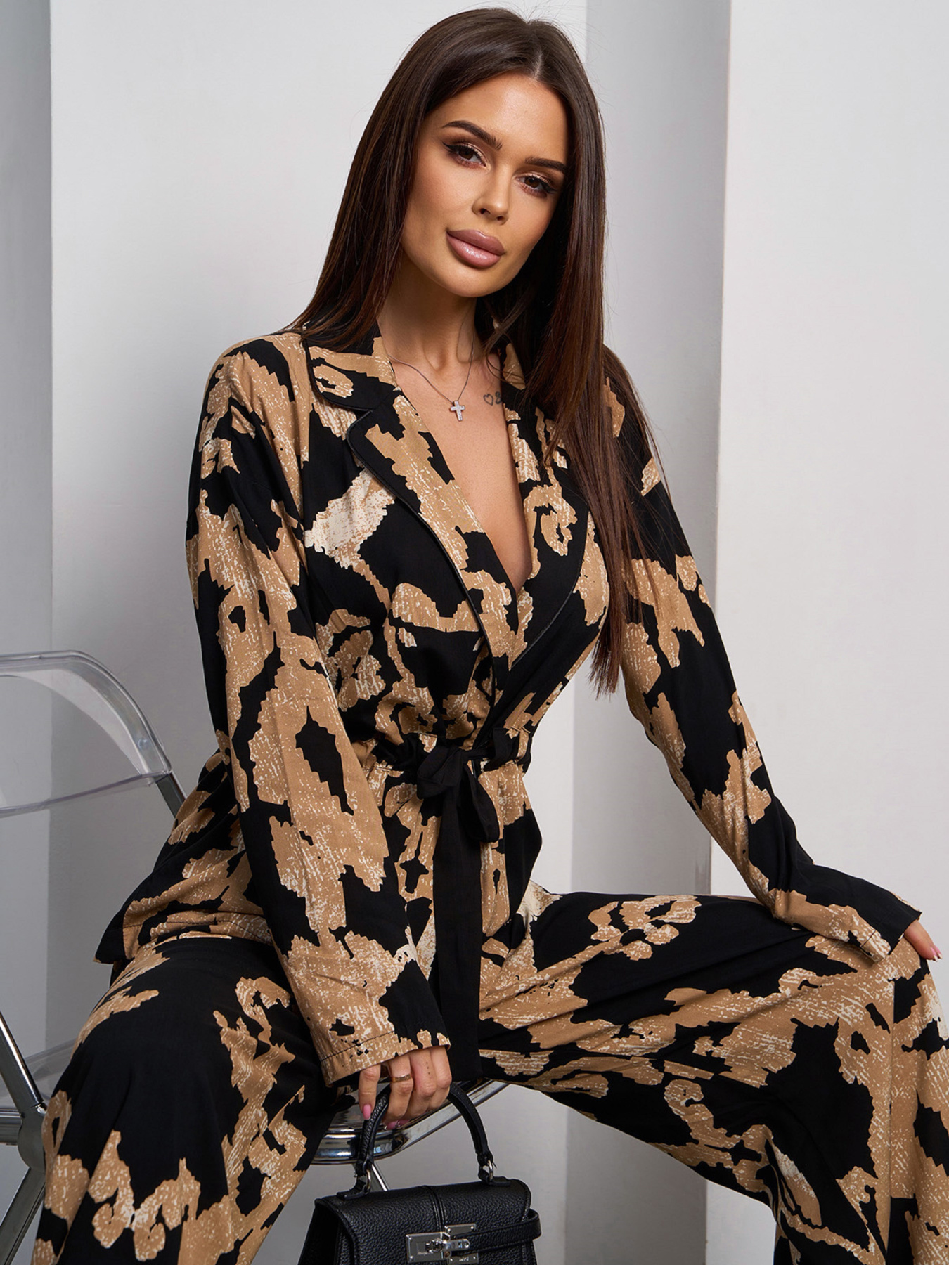 Костюм ISSA Plus модель 15050_черный Фото