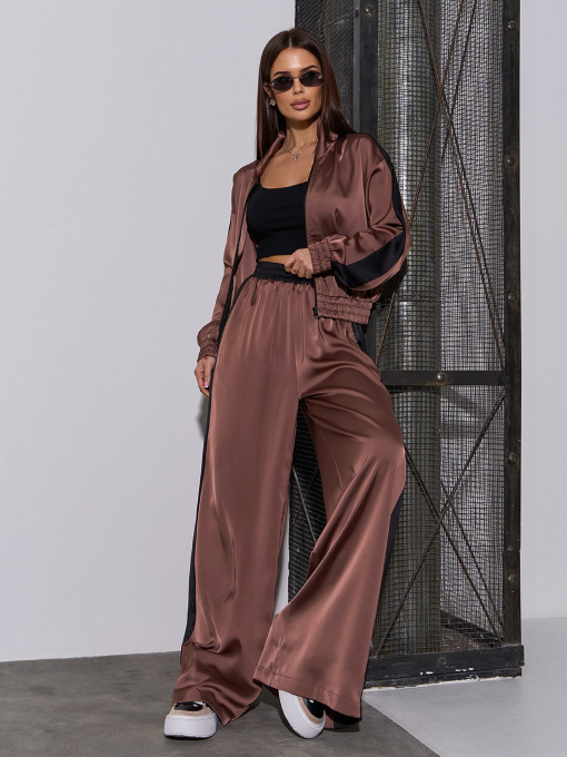 Повседневный костюм ISSA Plus модель 15054_коричневый Фото