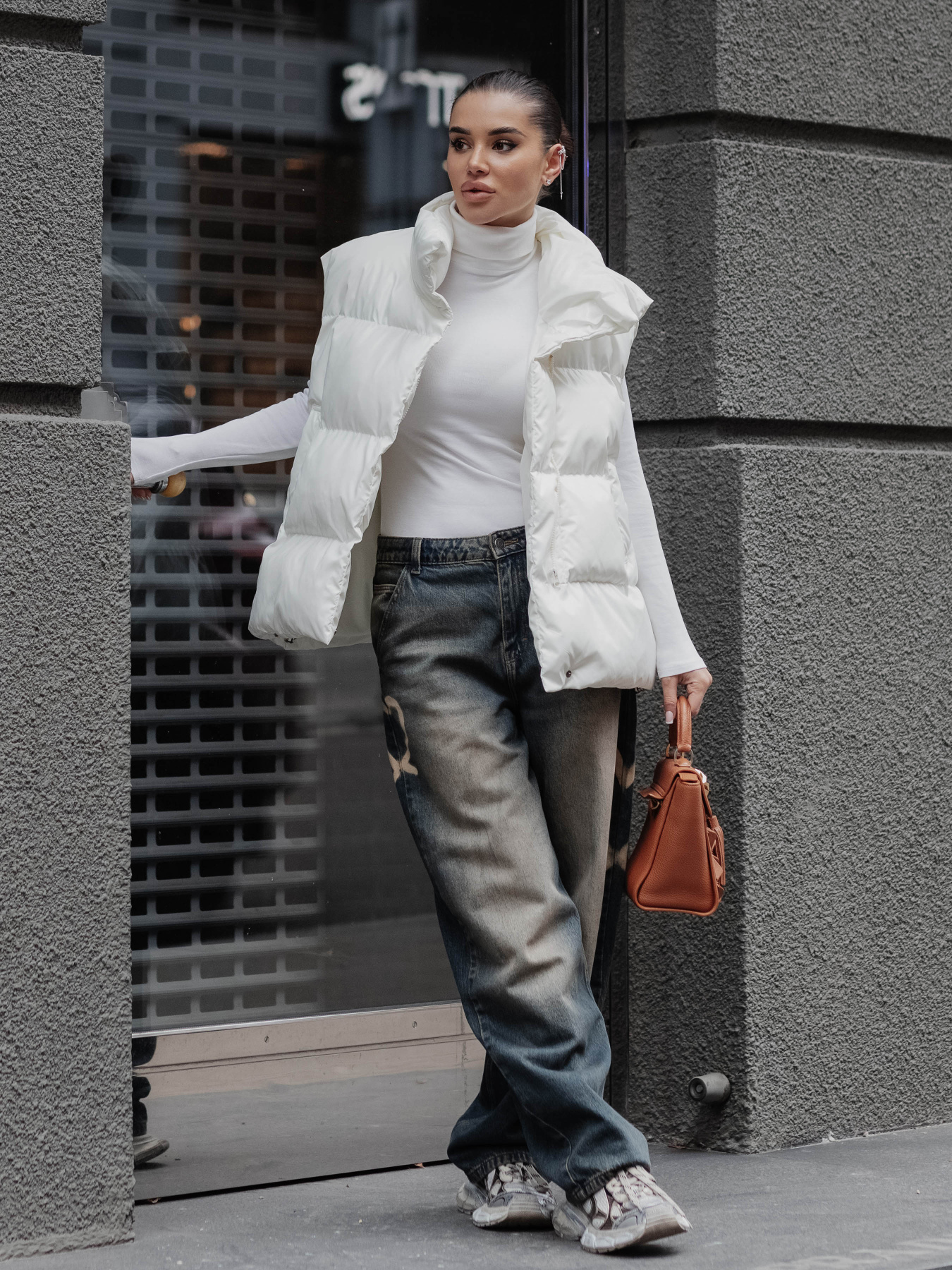 Утепленный жилет Jadone Fashion модель Zhylet_Soft_bilyy Фото