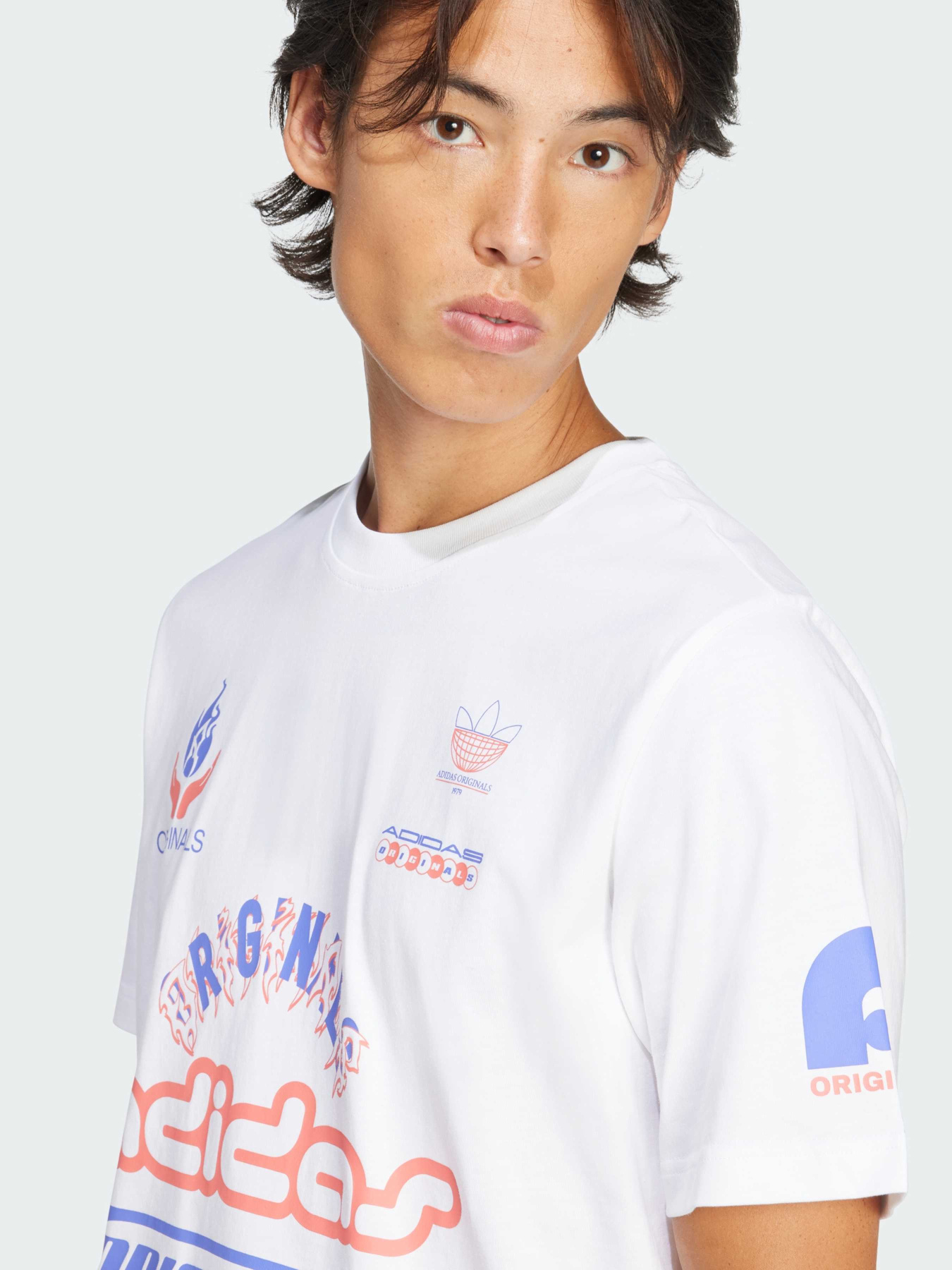 Футболка Adidas Graphics модель JD0663 Фото