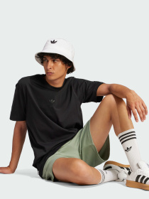 Футболка Adidas Graphics модель JD0664 Футболка Adidas Graphics модель JD0664 Фото