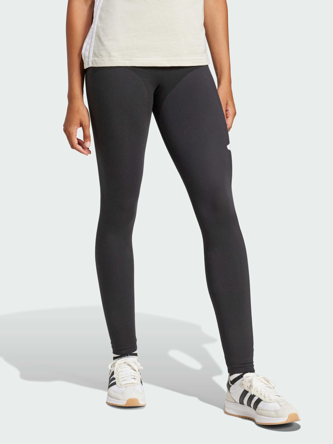 Легінси Adidas модель JH1182 Фото