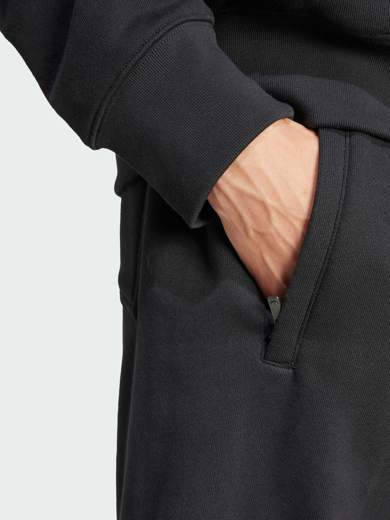 Шорти Adidas Adicolor модель JP2684 Фото