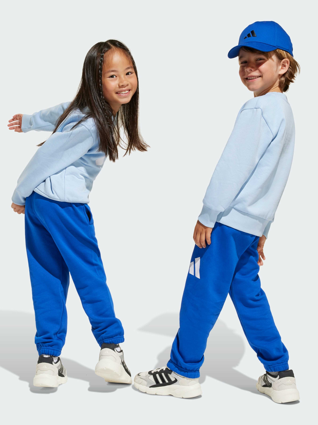 Спортивний костюм Adidas модель JC9726 Фото