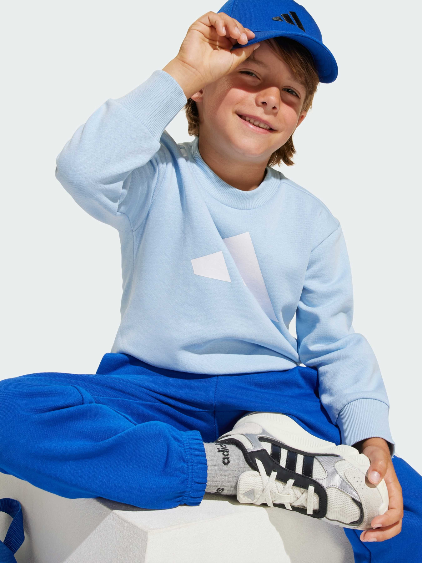 Спортивний костюм Adidas модель JC9726 Фото