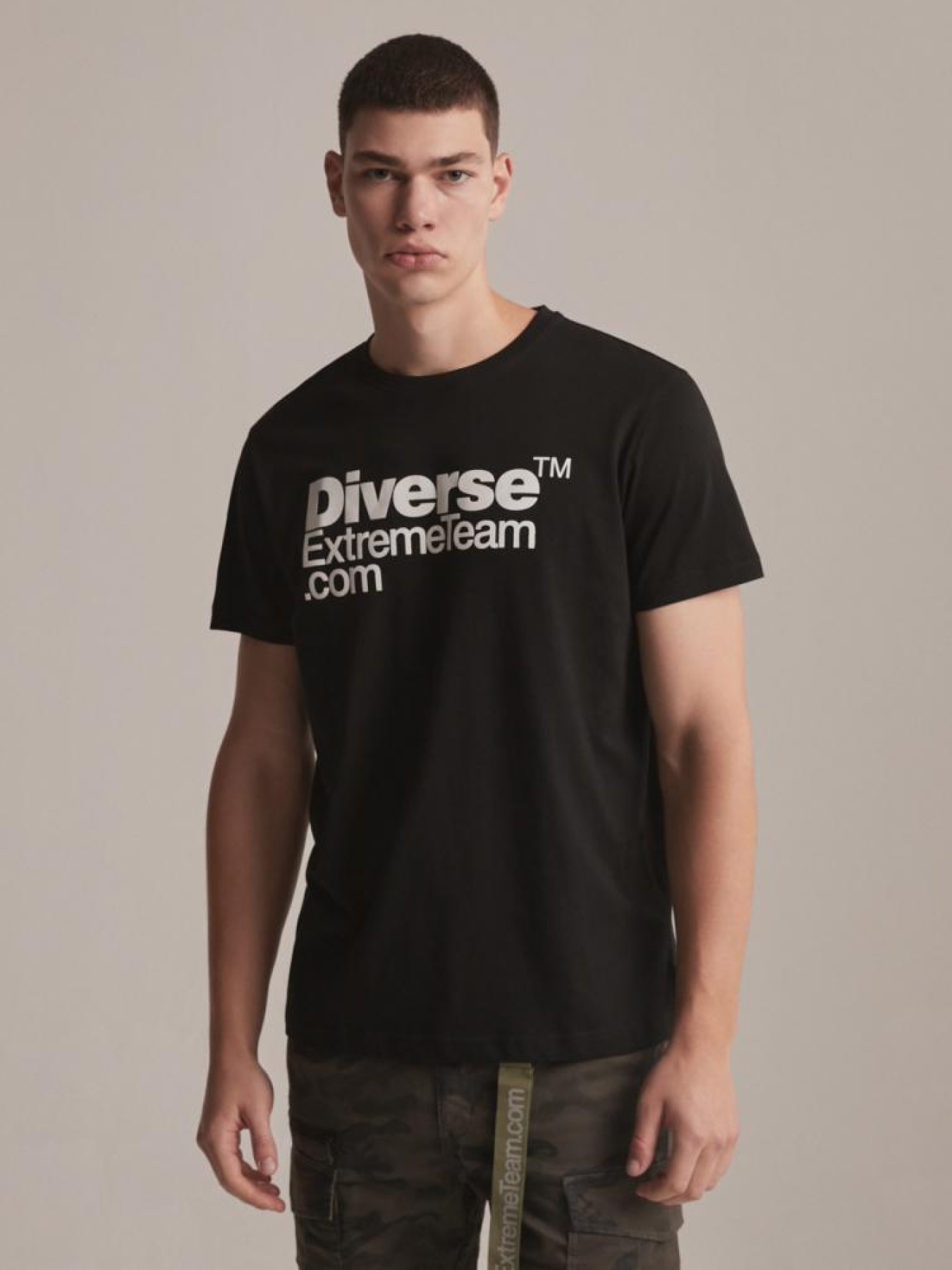 Футболка DIVERSE Dkr Logo 23 модель 10043327 Фото