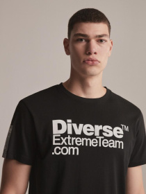 Футболка DIVERSE Dkr Logo 23 модель 10043327 Фото