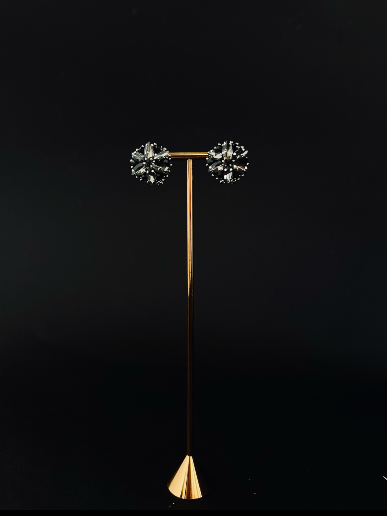 Серьги-гвоздики Zarmilkas модель E-802 Фото