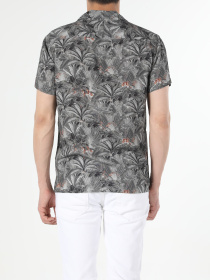 Рубашки Colin’s модель CL1048511_Q1.V1_KHA Рубашки Colin’s модель CL1048511_Q1.V1_KHA Фото