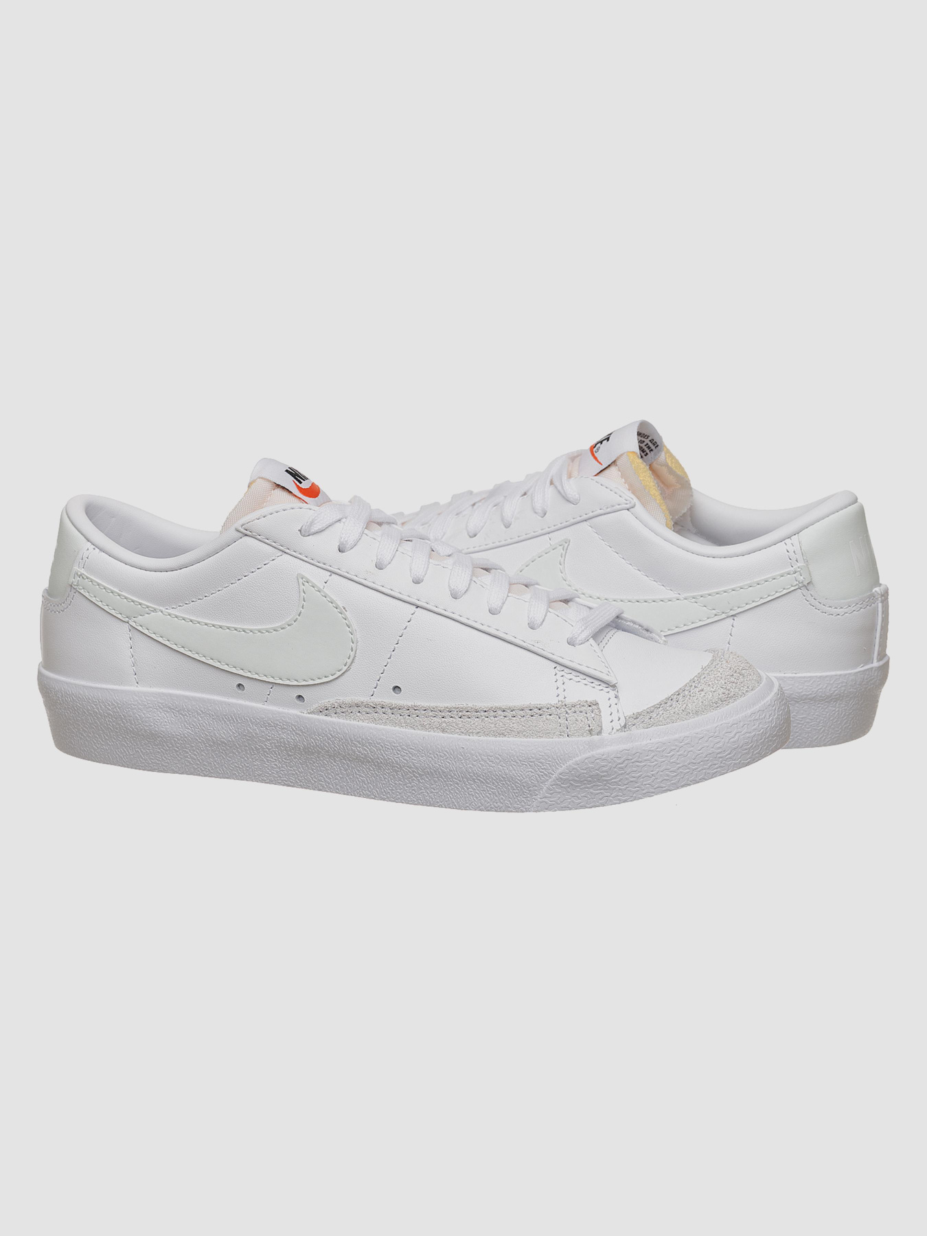 Кроссовки NIKE Blazer модель DC4769-111 Фото