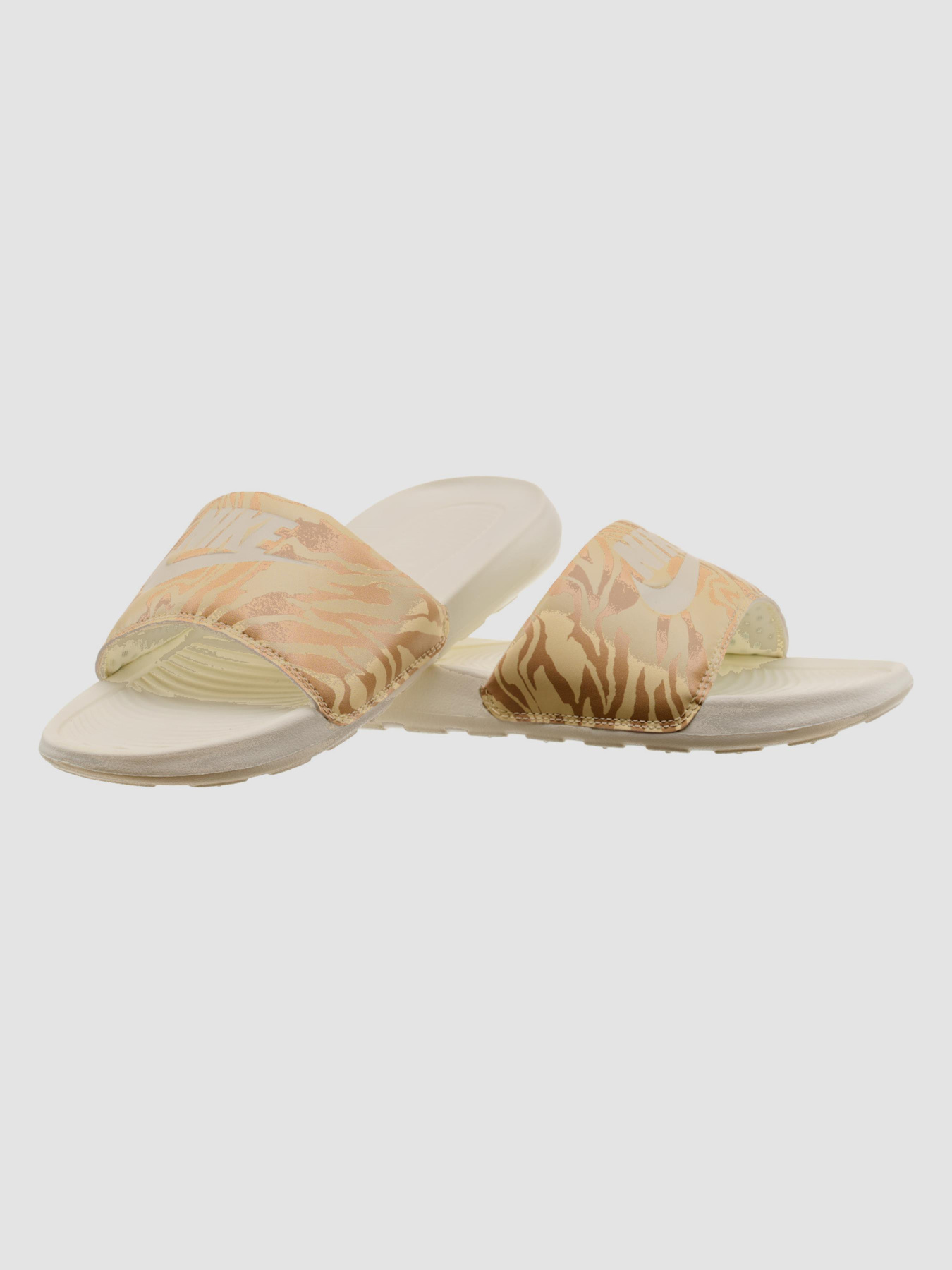 Шльопанці NIKE Victori One Slide модель CN9676-105 Фото