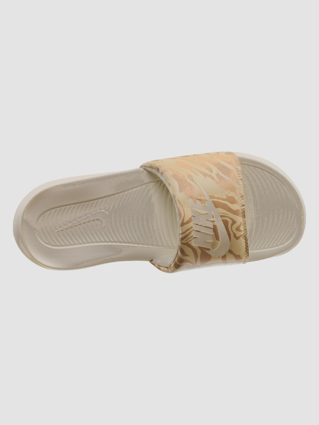 Шльопанці NIKE Victori One Slide модель CN9676-105 Шльопанці NIKE Victori One Slide модель CN9676-105 Фото
