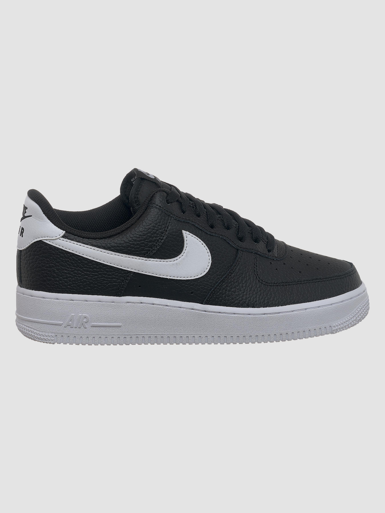Кросівки повсякденні NIKE Air Force 1 '07 модель CT2302-002 Фото