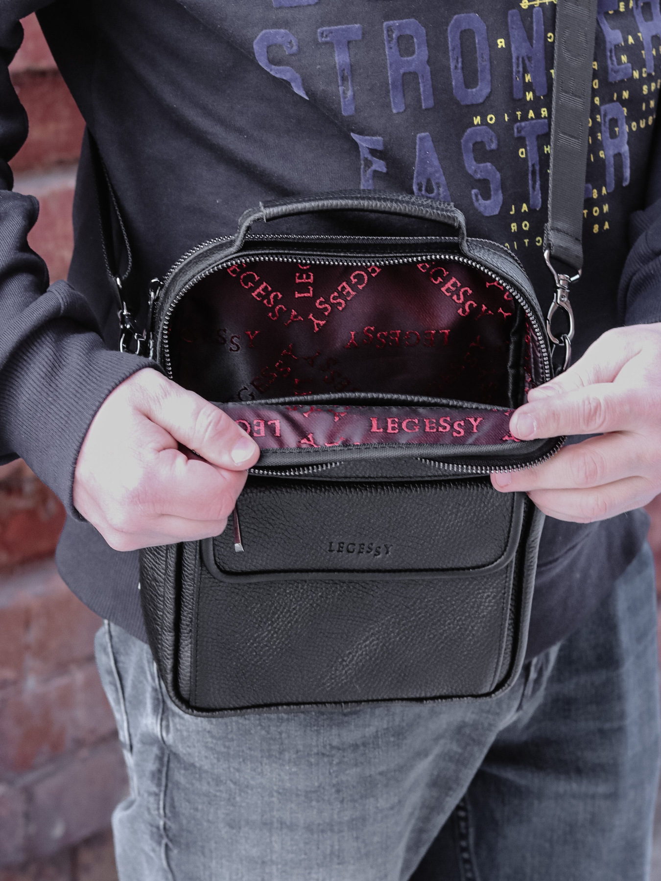 Мессенджер Legessy модель F_5115 Фото