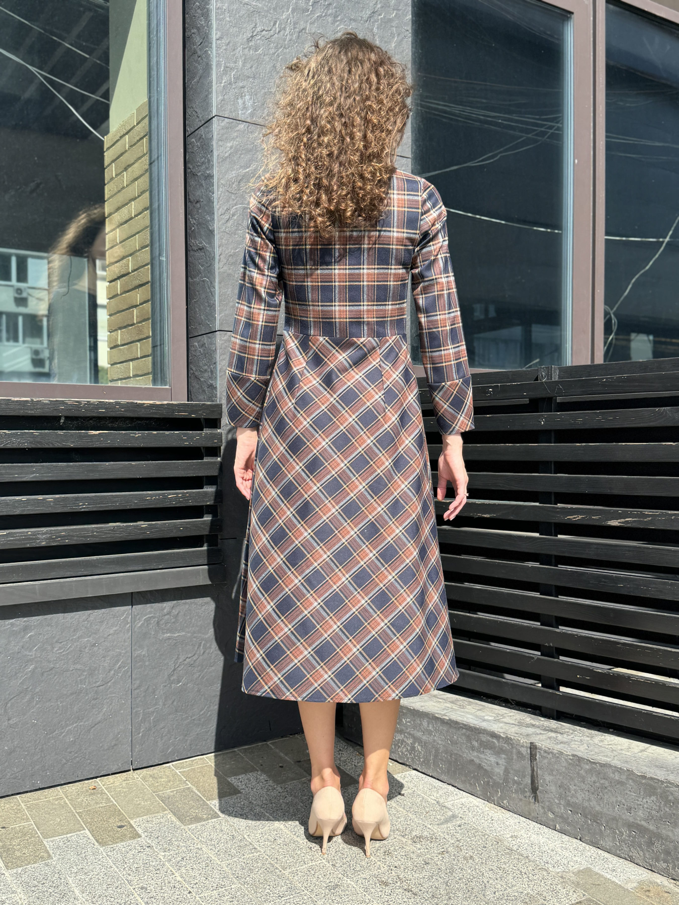 Платье миди CAT ORANGE модель 5798 Фото