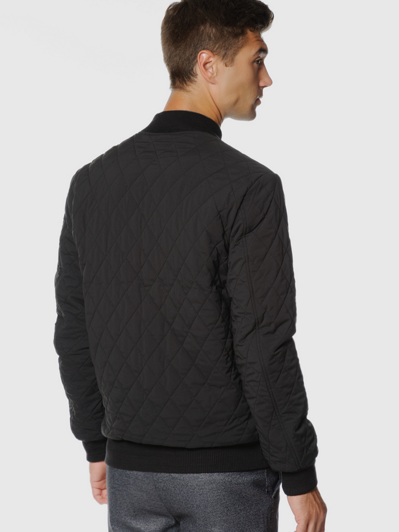 Демісезонна куртка Arber модель AO08.07.30 Фото