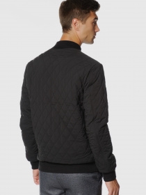 Демісезонна куртка Arber модель AO08.07.30 Фото