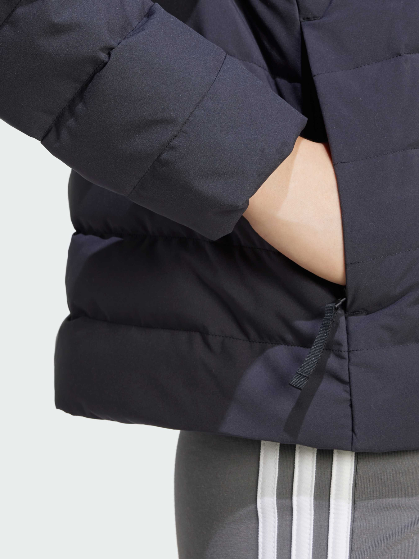 Куртки и дубленки Adidas модель IN6279 Фото