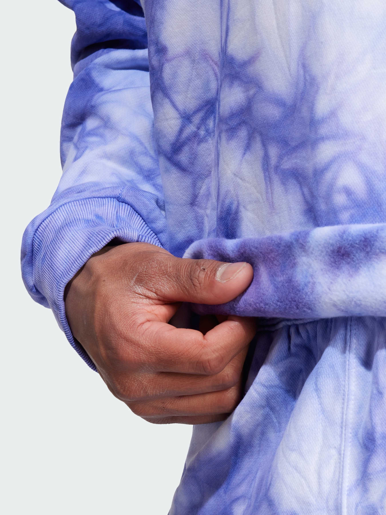 Свитшот Adidas модель IY6587 Фото