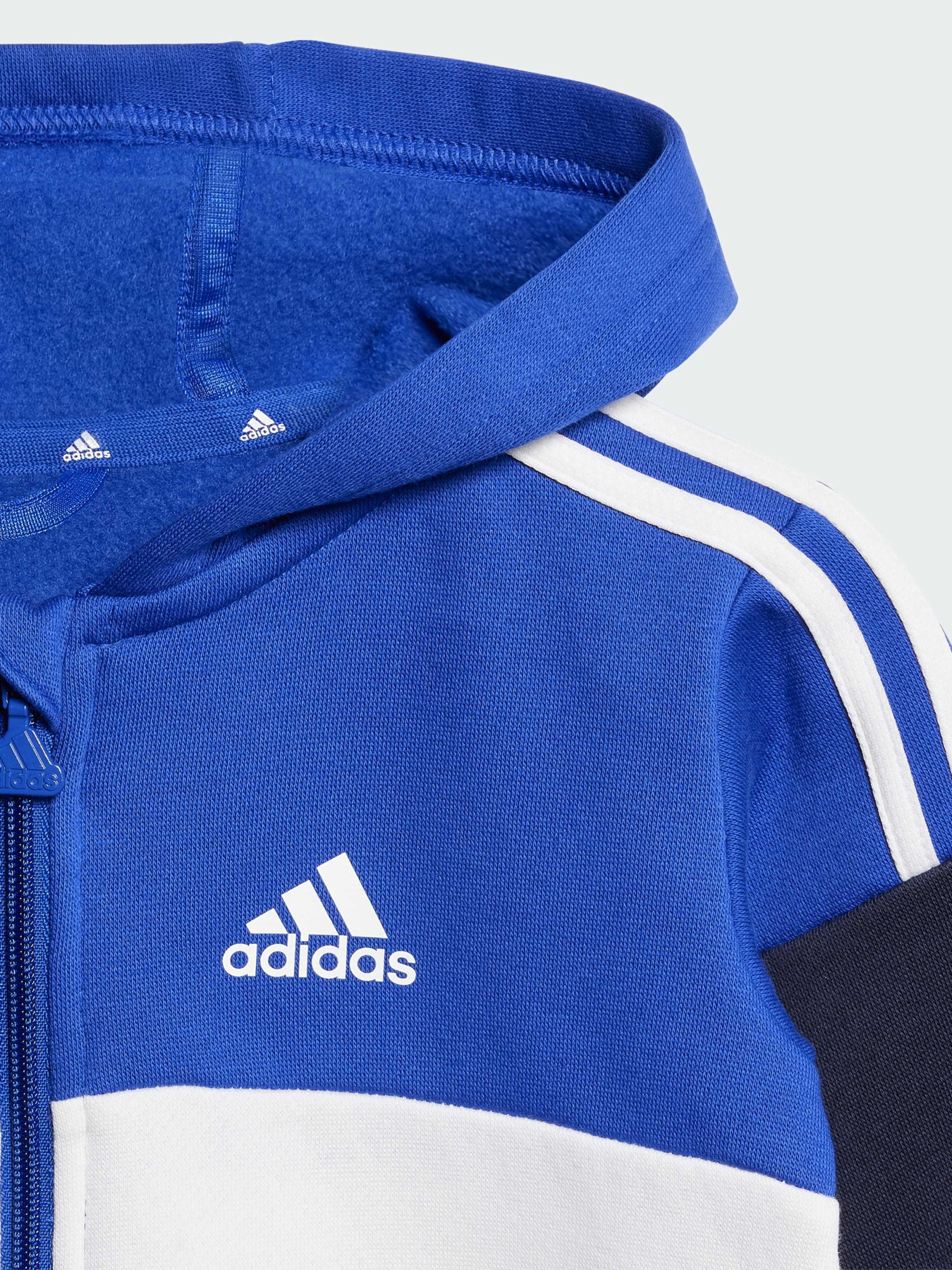 Спортивный костюм Adidas модель IW3492 Фото