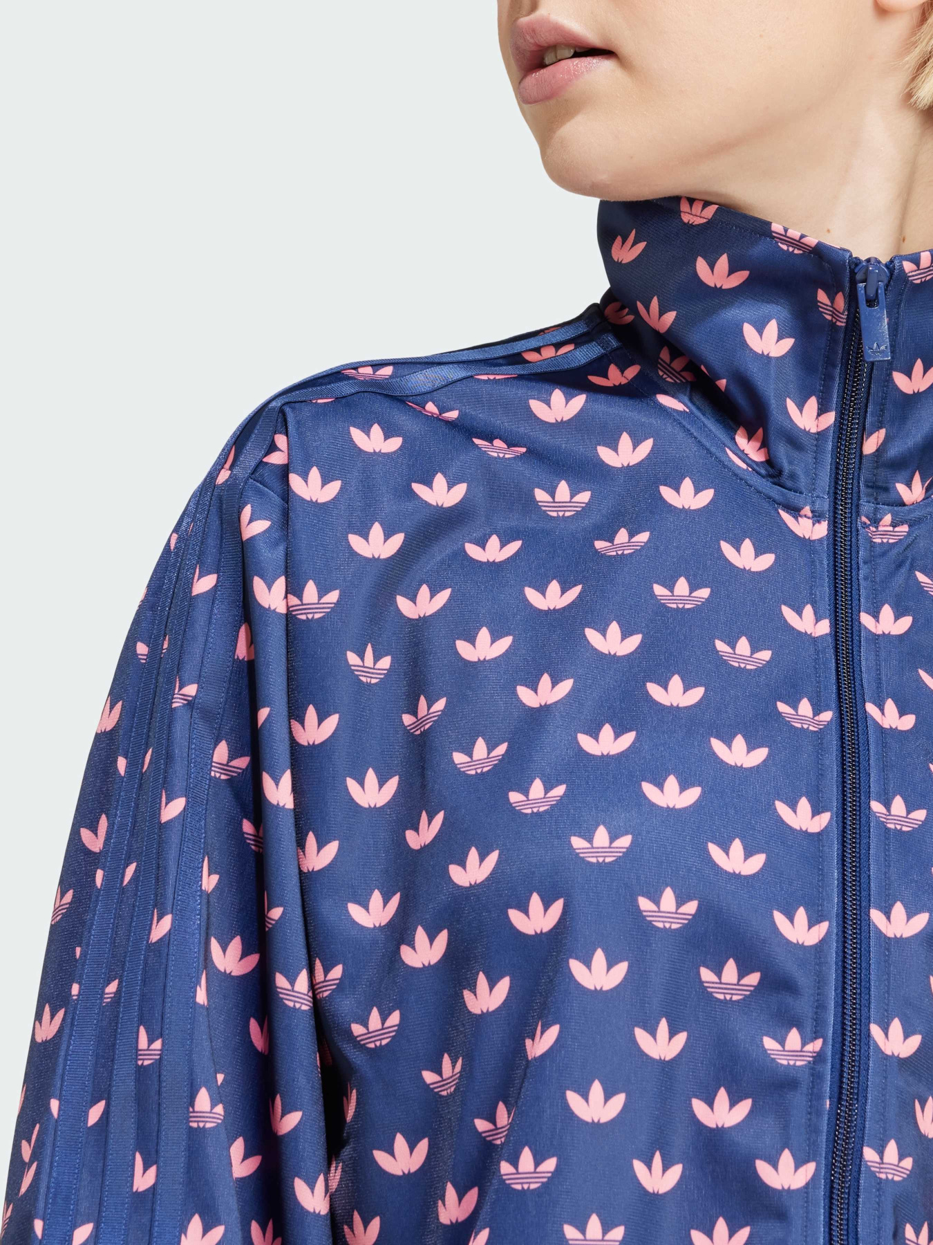 Кофта Adidas Graphics модель IY0325 Фото