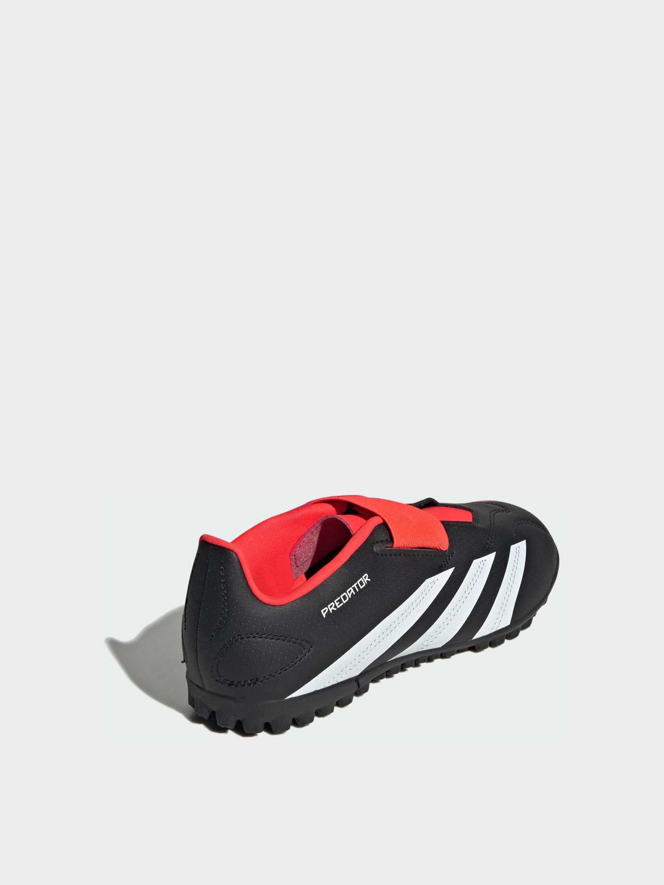 Бутсы Adidas Predator модель IG5430 Фото