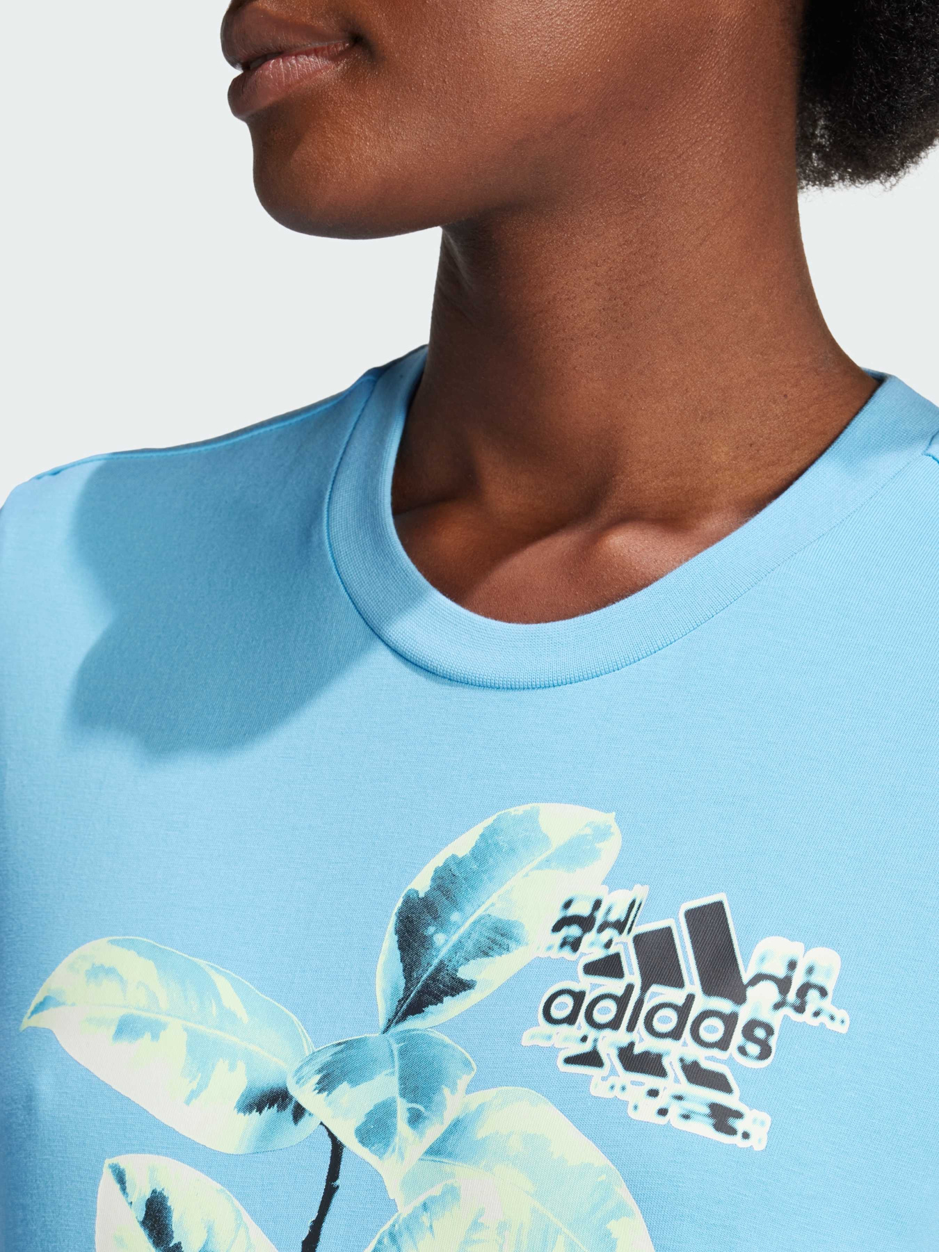 Футболка Adidas модель IS1230 Футболка Adidas модель IS1230 Фото