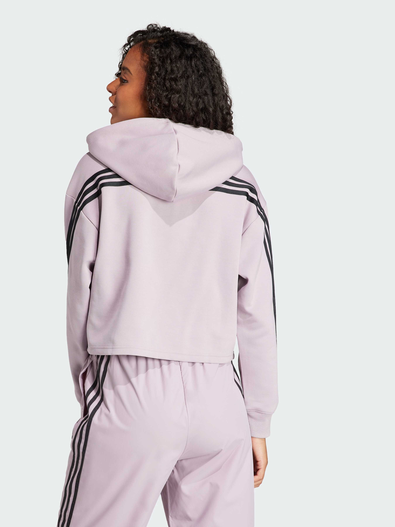Худі Adidas модель IS3886 Худі Adidas модель IS3886 Фото